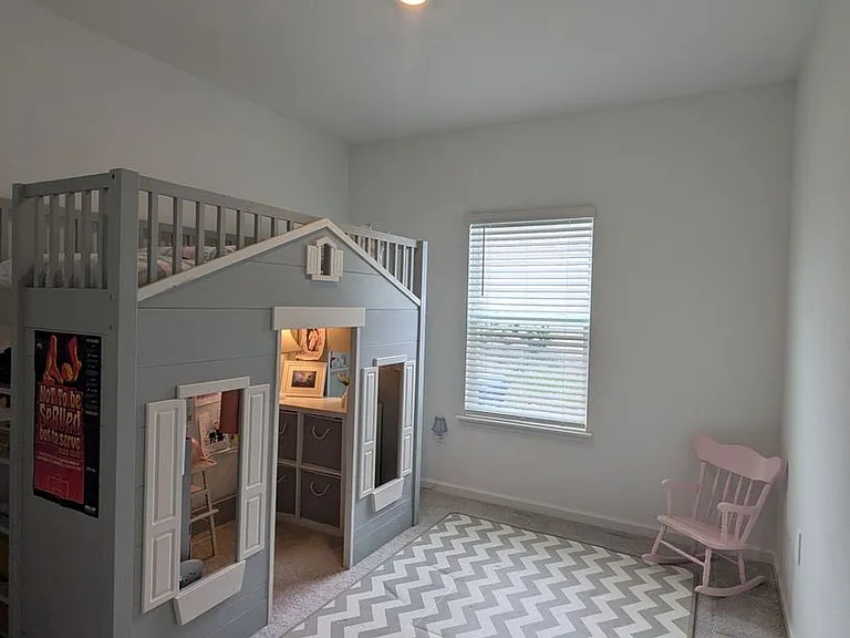 12568 NW 138th Dr — Photo 45