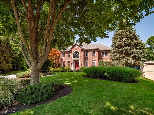 6572 Scenic Park Oval, Middleburg Heights, OH 44130