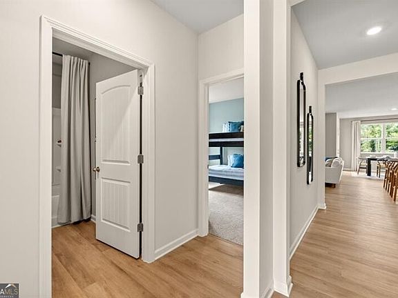 3rd image of 107 Babcock Dr