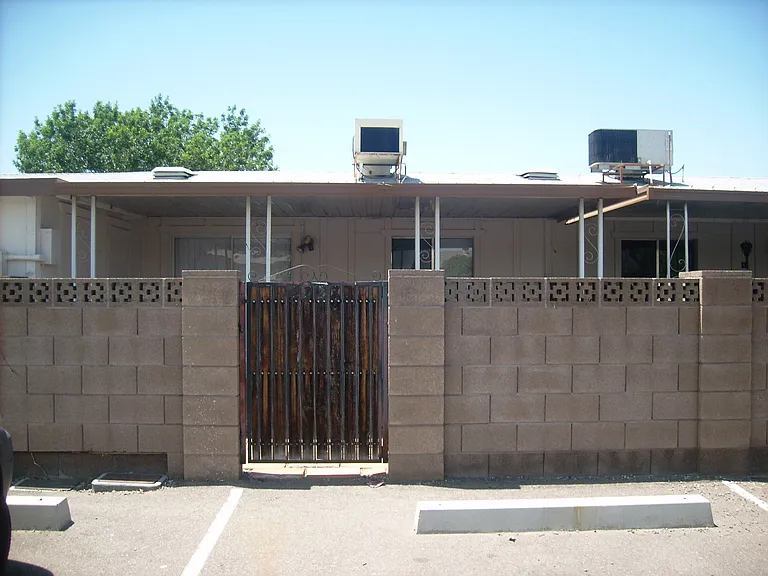 gate from parking to patio