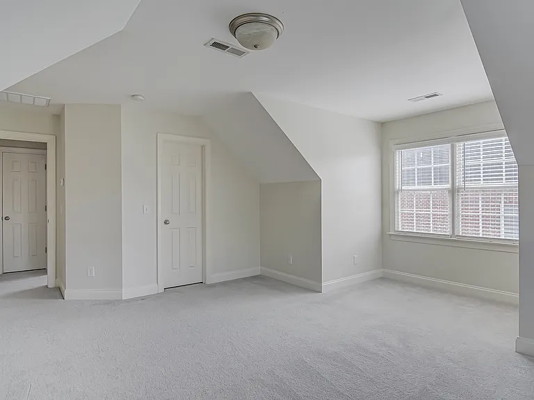5708 Mabe Dr — Photo 24