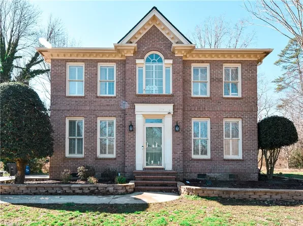 102 Highgate Ln, Lexington, NC 27292