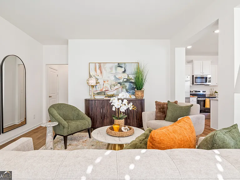 1001 Homestead Dr — Photo 5