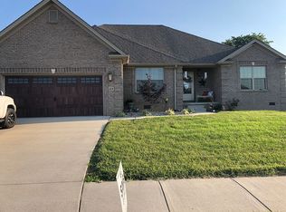 124 Oak Meadow Dr, Berea, KY 40403