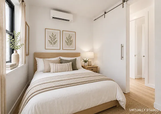 Bedroom, photo 4