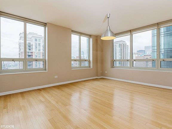 2nd image of 1111 S Wabash Ave APT 1806