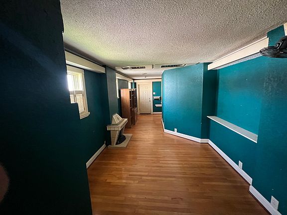 2nd image of 3701 Bobring Ave