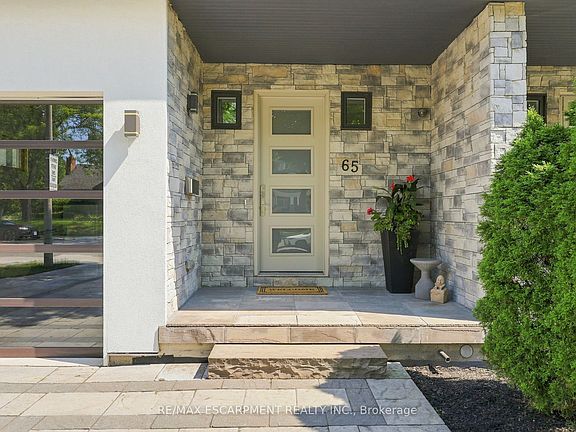 3rd image of 65 Forest Ave