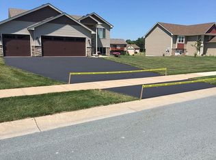 25860 Euclid Ave, Wyoming, MN 55092