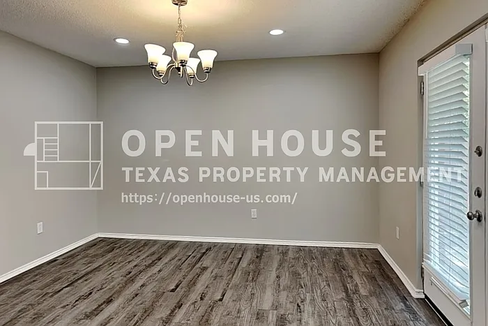 704 Flamingo Dr — Photo 7