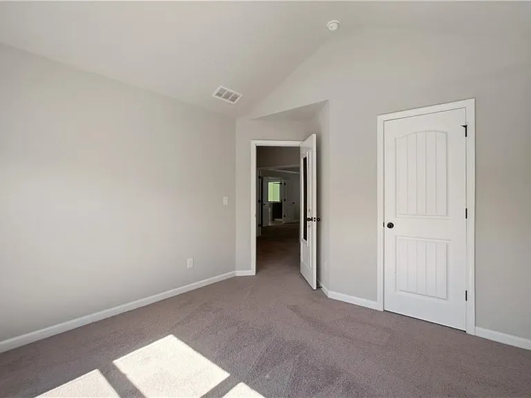 4910 Belcrest Way — Photo 28