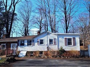 7 Mountain Trl, Croton On Hudson, NY 10520