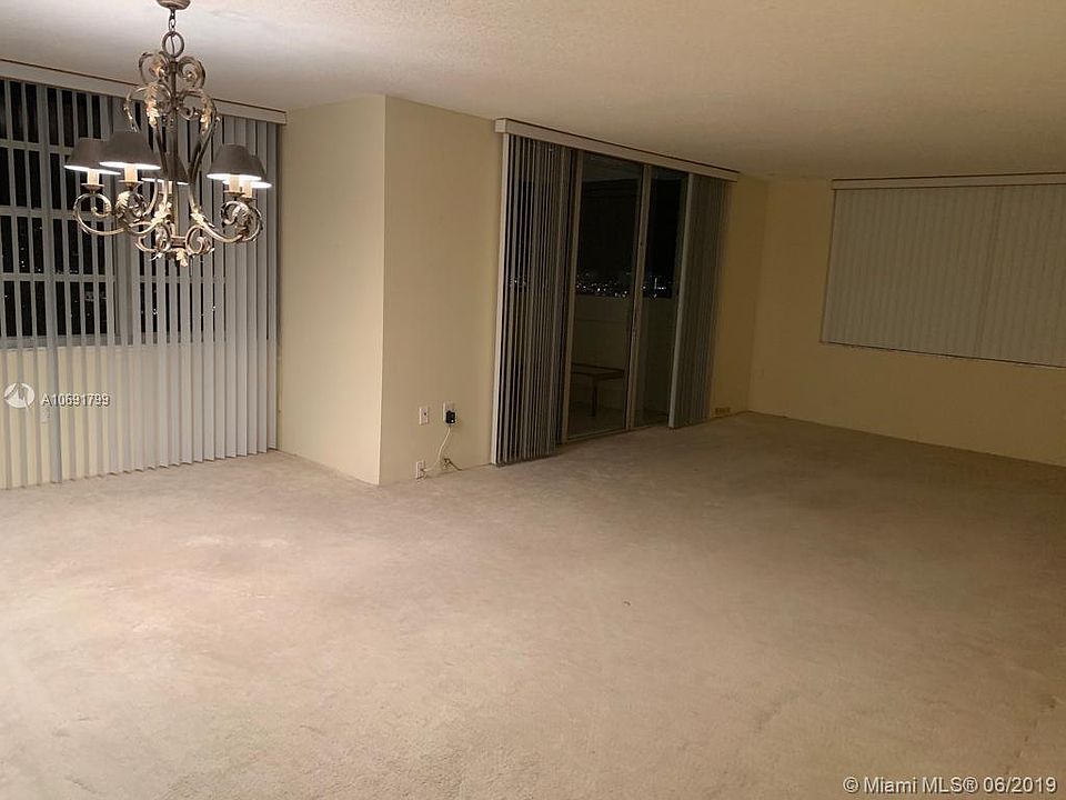 1st image of 2750 NE 183rd St APT 2701