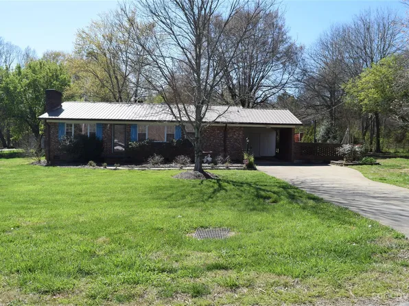 1585 S Oak Dr, Shelby, NC 28150