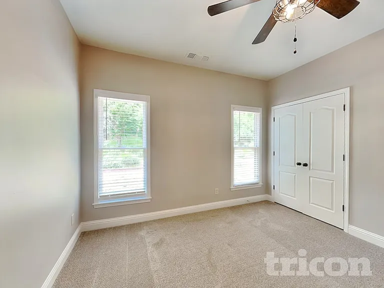 5840 Cool Springs Dr — Photo 15