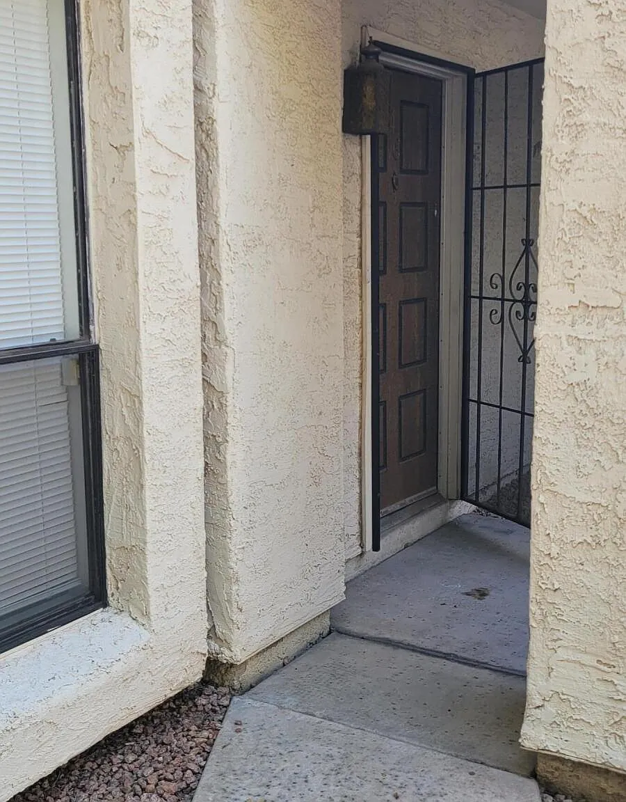 2 bed, 2.0 bath, 922 sqft, $1,100 — Photo 3