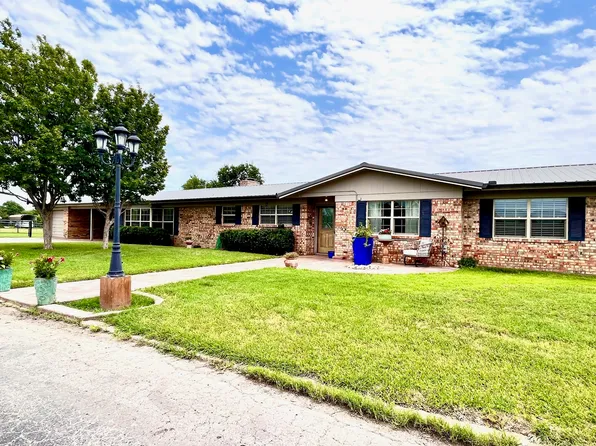 1876 Us Highway 380 E, Graham, TX 76450