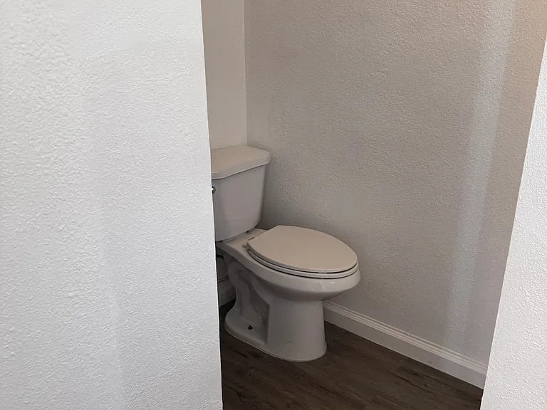 8557 Juniper Ave #8 — Photo 4