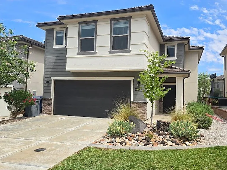 3187 E Halo Ln — Photo 6