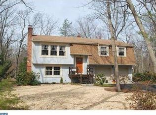 1009 Shawnee Ln, Shamong, NJ 08088