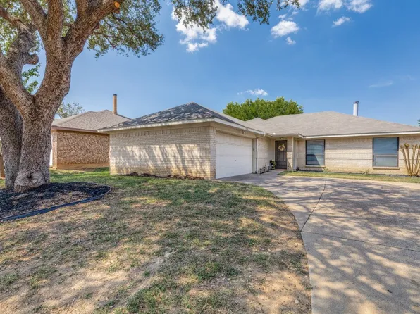 2600 Echo Point Dr, Fort Worth, TX 76123