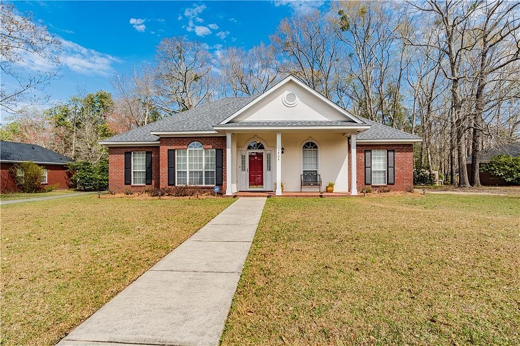 1724 Spanish Trace Dr, Saraland, AL 36571 Zillow