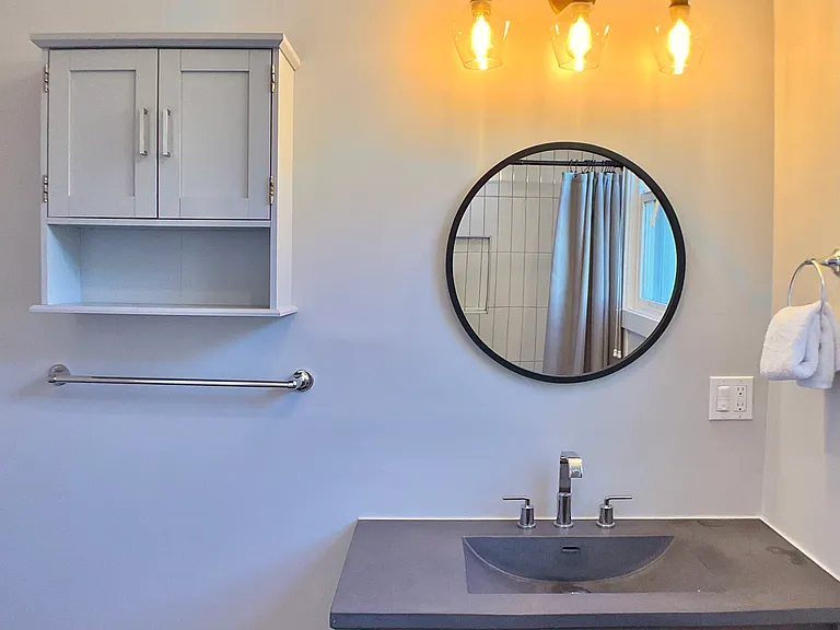 808 Templeton Ave — Photo 16