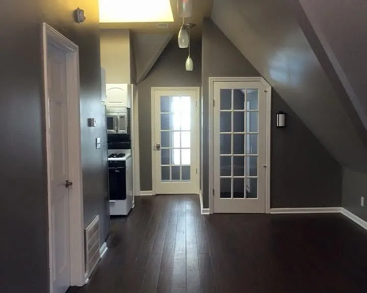 719 SE 3rd St #B — Photo 2