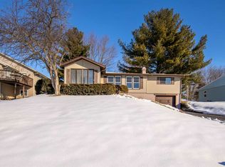 881 Breckenboro Rd, Davis, IL 61019