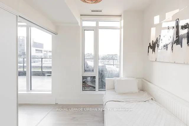 576 Front St W #1514 — Photo 19