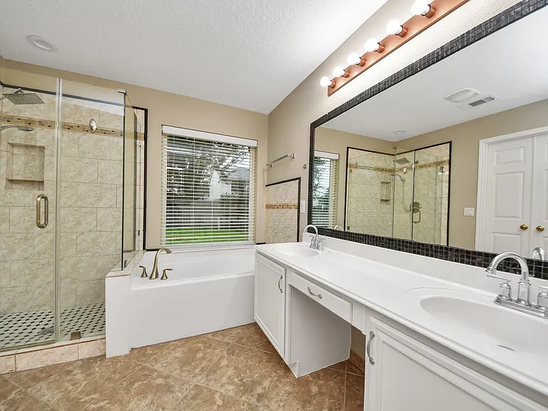 3003 Silver Spur Dr — Photo 27