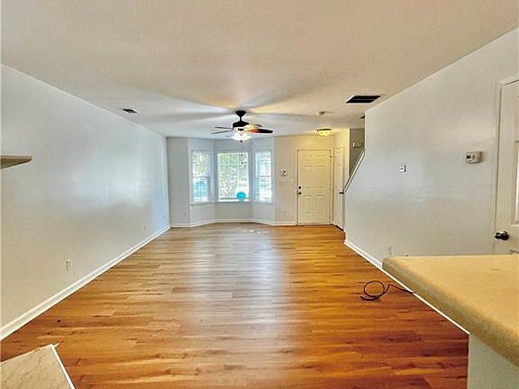 2nd image of 725 Crestwell Cir SW