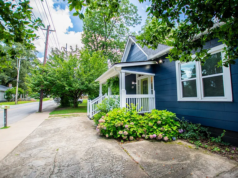 1818 Taylor Ave — Photo 5