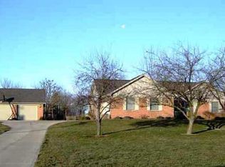 2252 S Honey Creek Rd, Greenwood, IN 46143