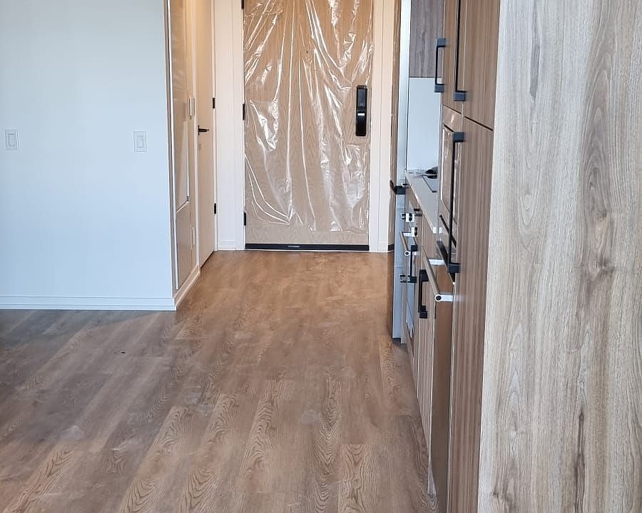 1st image of 109 Erskine Ave #1204