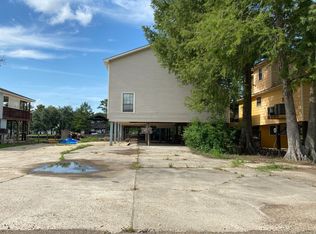 32845 Cypress Dr, Springfield, LA 70462