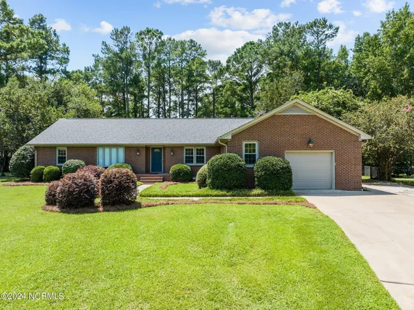 2209 Corral Circle, Trent Woods, NC 28562
