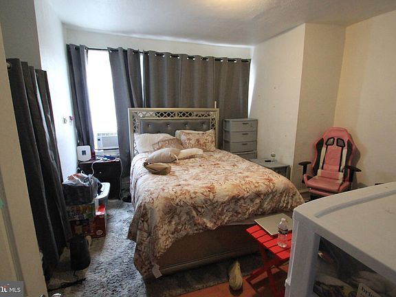 5th image of 4434 N Marshall St