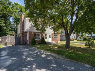 207 Cohasset St, Worcester, MA 01604