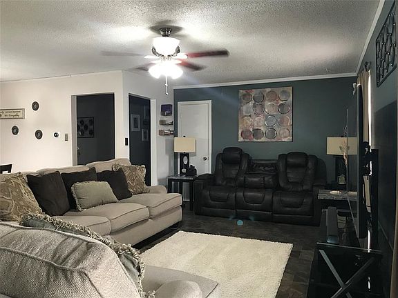 5th image of 1802 SE 12th St