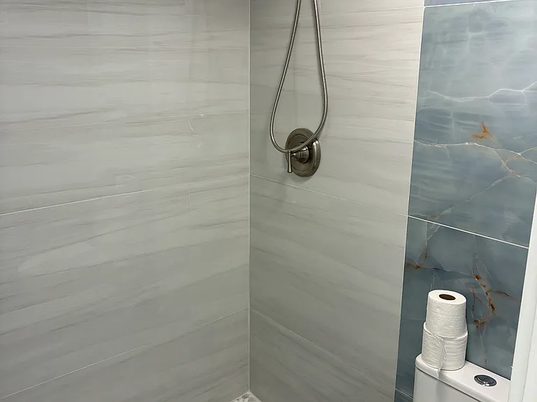 17051 NE 35th Ave #207 — Photo 8