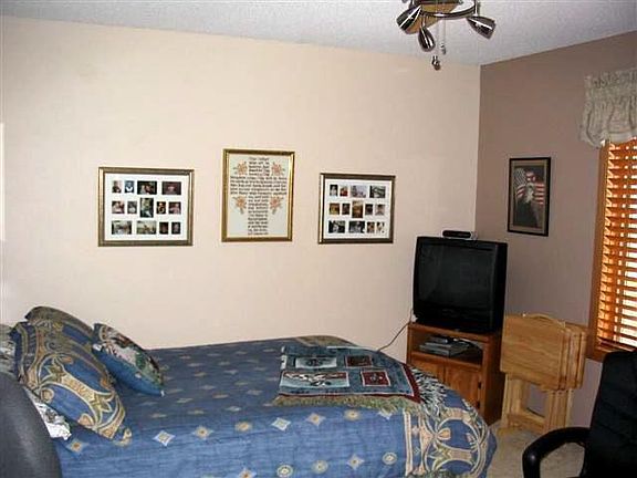 3rd image of 4061 24th Ave S
