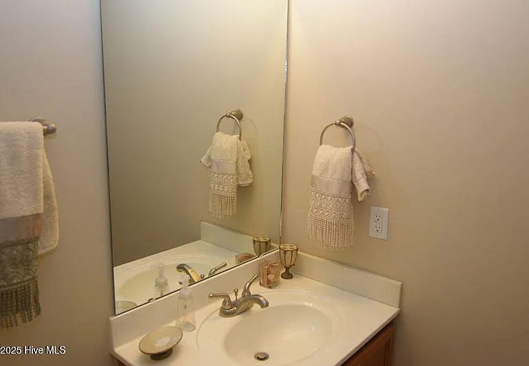 101 Fosbury Way #A — Photo 11