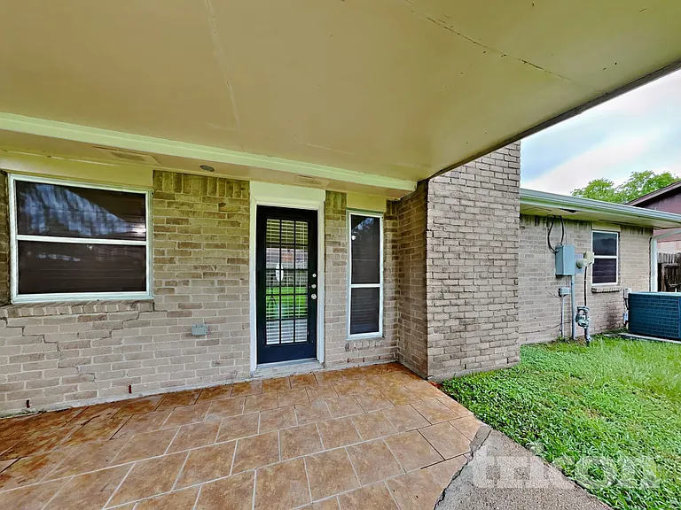 16231 Cypress Point Dr — Photo 15