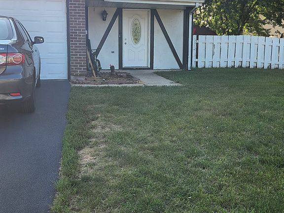 2nd image of 4484 Whitney Dr