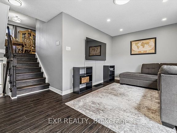 5th image of 371 Bronte St S #52