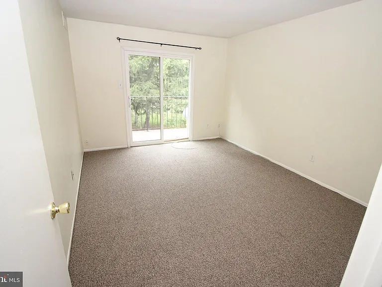 2046 Jason Dr — Photo 9