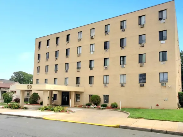 50 Belair Rd APT 2E, Staten Island, NY 10305