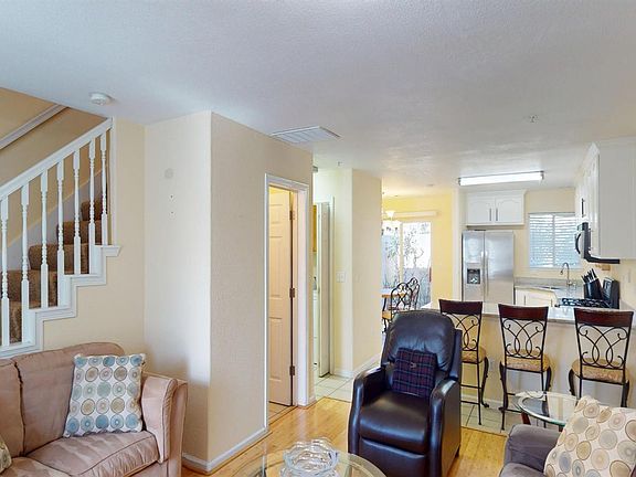 4th image of 4057 Dale Rd APT B