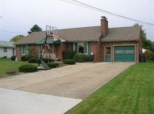 2004 Paul St, Farrell, PA 16121